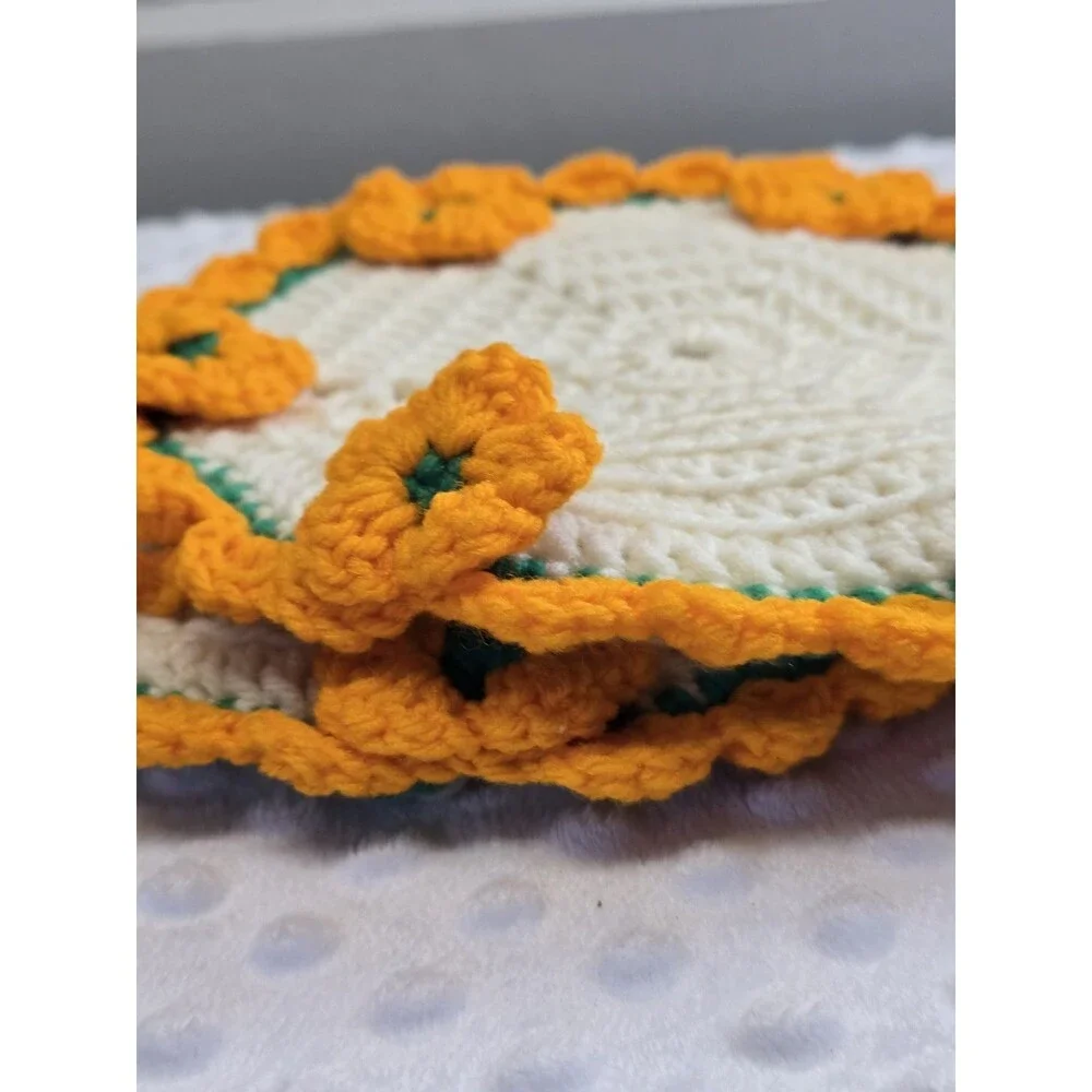 Vintage Crocheted Pot Holder Set Hot Pad Round Autumn Harvest Floral 9